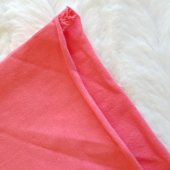 Chic woman spangle embellished coral top•Sm - Picture 6 of 12